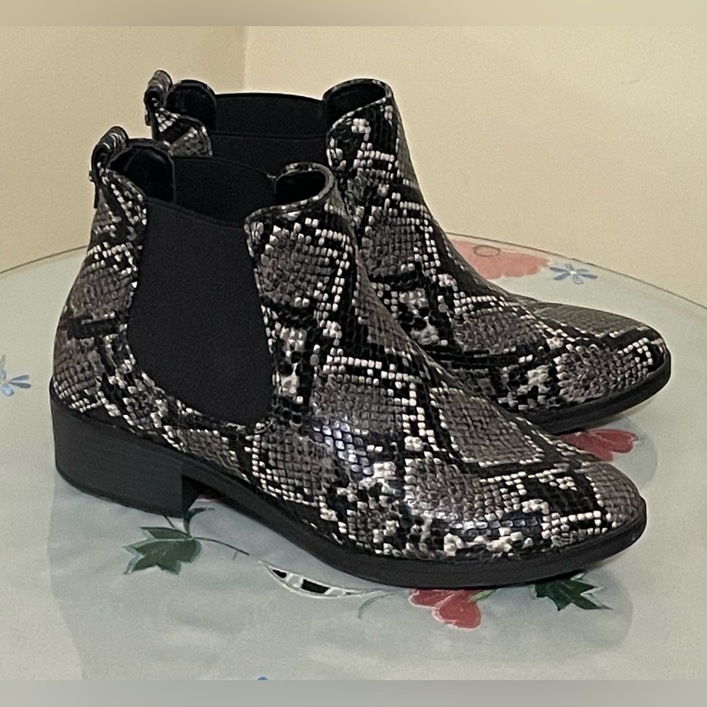 Call It Spring Women's Snake Print Ankle Boots Size 7